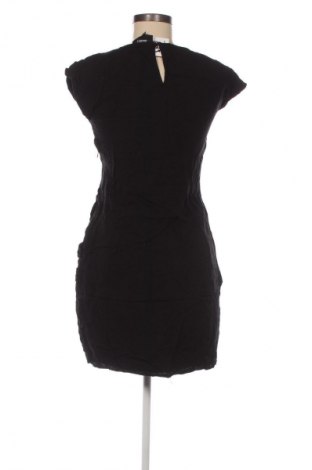 Рокля Object, Размер M, Цвят Черен, Цена 2,55 €