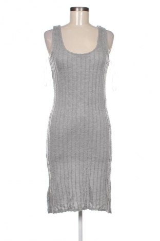 Kleid Pieces, Größe M, Farbe Grau, Preis 1,99 €