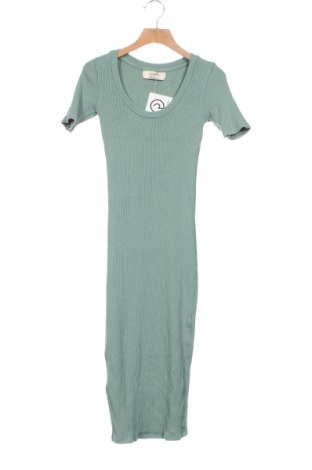 Рокля Pull&Bear, Размер XS, Цвят Зелен, Цена 7,15 €