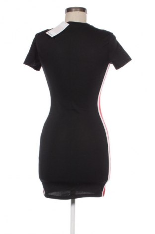 Šaty  Pull&Bear, Velikost S, Barva Černá, Cena  149,00 Kč