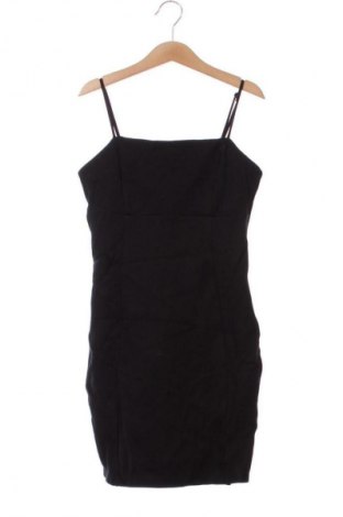 Kleid Stradivarius, Größe XS, Farbe Schwarz, Preis 2,99 €