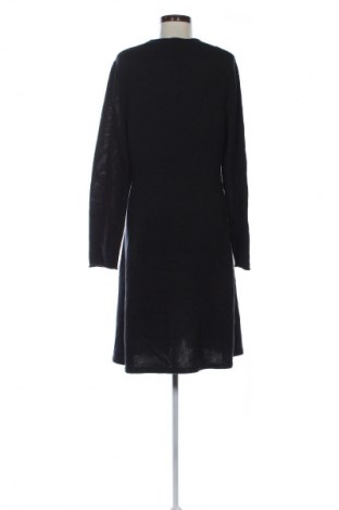 Рокля Tommy Hilfiger, Размер XXL, Цвят Син, Цена 55,21 €