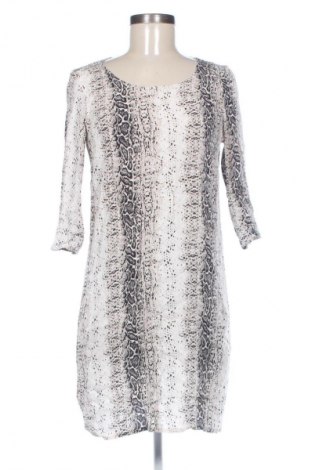 Šaty  VILA, Velikost M, Barva Vícebarevné, Cena  79,00 Kč