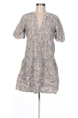 Kleid Vero Moda, Größe M, Farbe Mehrfarbig, Preis 4,99 €