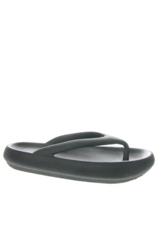 Чехли Bershka, Размер 40, Цвят Черен, Цена 12,00 €, #137369495