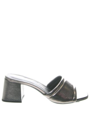Papucs Catwalk, Méret 38, Szín Ezüstös, Ár 31 915 Ft, #137383467