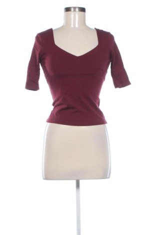Bluză de femei Bershka, Mărime M, Culoare Roșu, Preț 47,24 Lei, #137336938