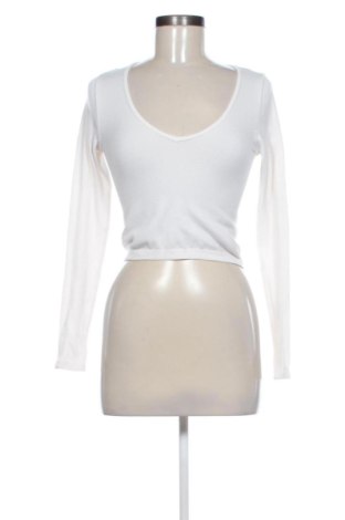 Damen Shirt Stradivarius, Größe S, Farbe Weiß, Preis € 6,00, #137365017