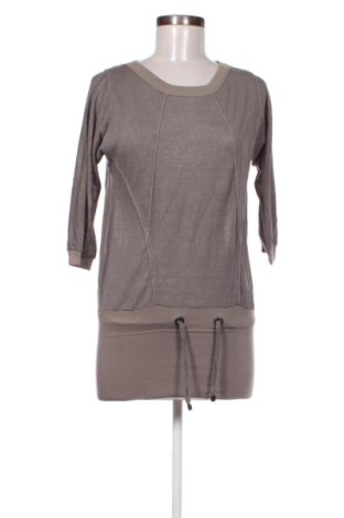 Bluză de femei Marc Cain Sports, Mărime L, Culoare Maro, Preț 271,00 Lei, #137373429