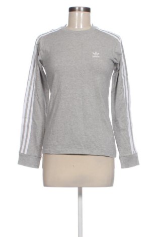 Női blúz Adidas Originals, Méret XS, Szín Szürke, Ár 8 209 Ft, #137381234