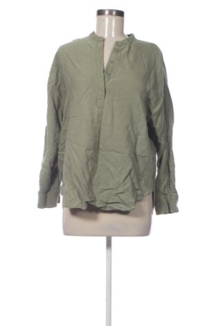 Дамска блуза Banana Republic, Размер L, Цвят Зелен, Цена 11,00 €, #137383096