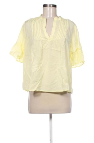 Damen Shirt United Colors Of Benetton, Größe M, Farbe Gelb, Preis € 37,40, #137386915