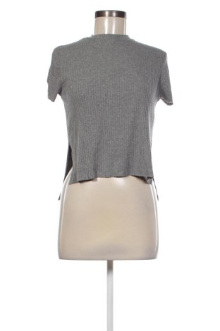 Bluză de femei Bershka, Mărime M, Culoare Gri, Preț 35,99 Lei, #137387354