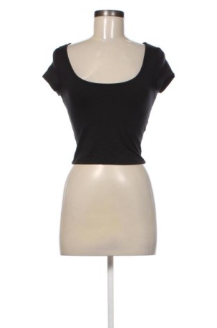 Дамска блуза Bershka, Размер M, Цвят Черен, Цена 6,64 €, #137388082
