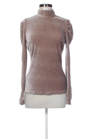 Дамска блуза Guess, Размер M, Цвят Пепел от рози, Цена 65,00 €, #137398092