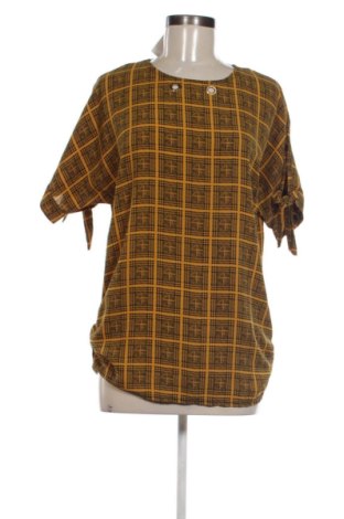 Γυναικεία μπλούζα NEW COLLECTION, Μέγεθος M, Χρώμα Πολύχρωμο, Τιμή 12,00 €, #137341905