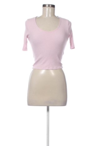 Tricou de femei Bershka, Mărime S, Culoare Roz, Preț 52,49 Lei, #137359315