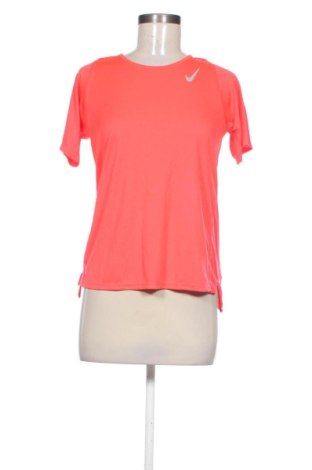 Damski T-shirt Nike, Rozmiar S, Kolor Różowy, Cena 141,14 zł, #137373724