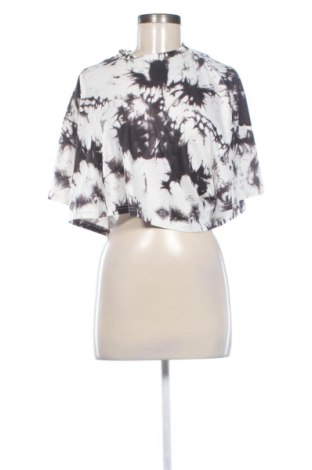 Tricou de femei SHEIN, Mărime M, Culoare Multicolor, Preț 44,00 Lei, #137394054