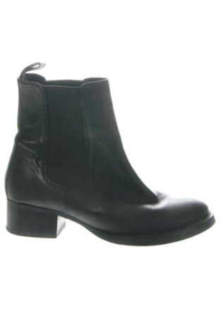 Дамски боти ASOS, Размер 38, Цвят Черен, Цена 39,00 €, #137320328