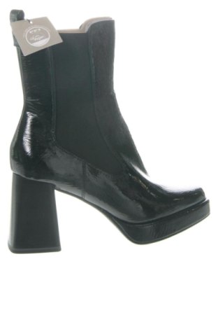 Дамски боти Tamaris, Размер 40, Цвят Черен, Цена 39,62 €, #137322839