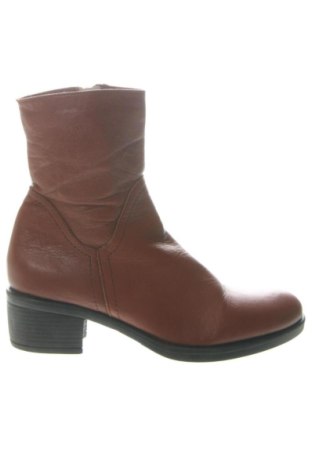 Női bokacsizma Unbranded, Méret 38, Szín Barna, Ár 7 434 Ft, #137340035