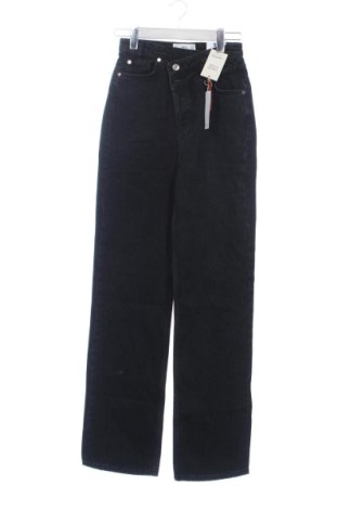 Дамски дънки Mango, Размер XS, Цвят Черен, Цена 39,88 €, #137171774