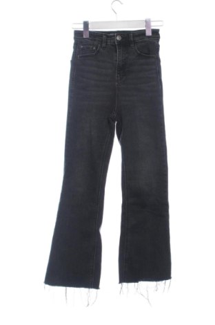 Damskie jeansy Stradivarius, Rozmiar XXS, Kolor Czarny, Cena 50,80 zł, #137308400