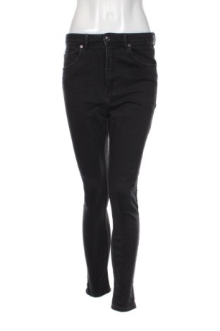 Blugi de femei Bershka, Mărime M, Culoare Negru, Preț 56,00 Lei, #137336763