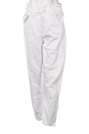 Дамски дънки Zara, Размер M, Цвят Бял, Цена 18,00 €, #137353039