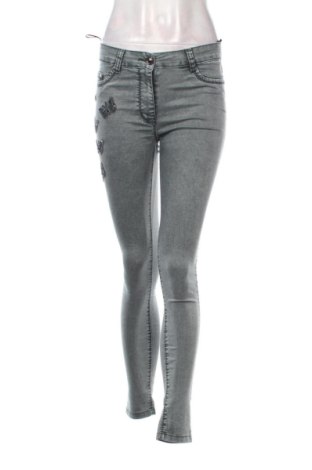Dámske džínsy  Unbranded, Veľkosť S, Farba Sivá, Cena  10,00 €, #137354338