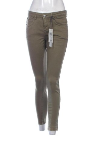 Damen Jeans Cartoon, Größe M, Farbe Grün, Preis € 23,99, #137360502