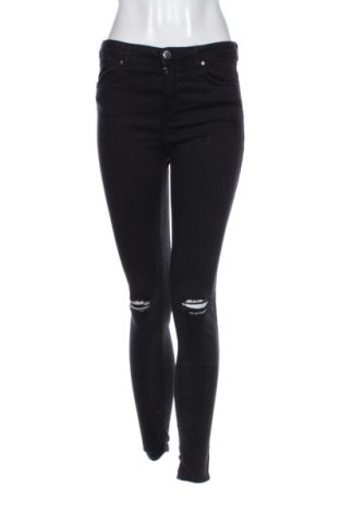 Dámske džínsy  Bershka, Veľkosť M, Farba Čierna, Cena  11,00 €, #137374845