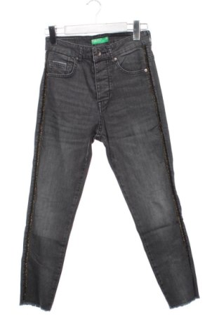 Damskie jeansy United Colors Of Benetton, Rozmiar XS, Kolor Szary, Cena 59,27 zł, #137379968