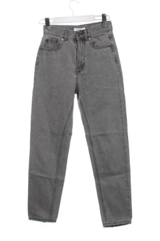 Női farmernadrág Pull&Bear, Méret XS, Szín Szürke, Ár 3 191 Ft, #137383253