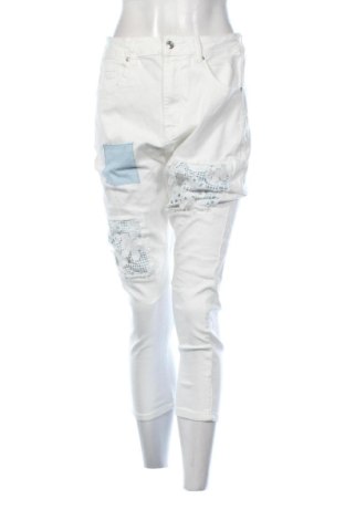 Blugi de femei Unbranded, Mărime M, Culoare Alb, Preț 68,24 Lei, #137385723