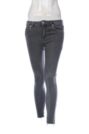 Damskie jeansy Mango, Rozmiar M, Kolor Szary, Cena 52,99 zł, #137387643