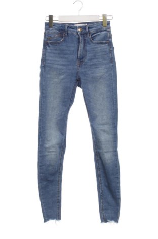 Damskie jeansy Stradivarius, Rozmiar S, Kolor Niebieski, Cena 88,90 zł, #137391401