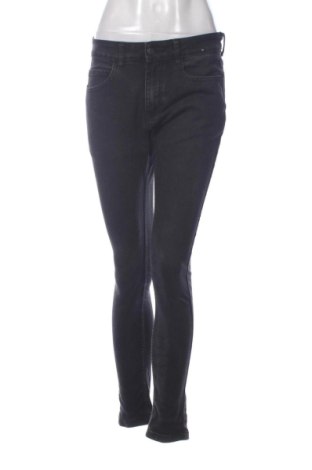 Damskie jeansy Bershka, Rozmiar S, Kolor Czarny, Cena 50,99 zł, #136720833