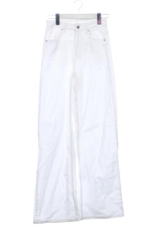 Damskie jeansy H&M, Rozmiar XXS, Kolor Biały, Cena 50,80 zł, #137310114