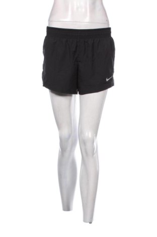 Γυναικείο κοντό παντελόνι Nike, Μέγεθος M, Χρώμα Μαύρο, Τιμή 46,63 €, #137336510