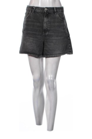 Damskie szorty Pull&Bear, Rozmiar M, Kolor Szary, Cena 46,57 zł, #137339005