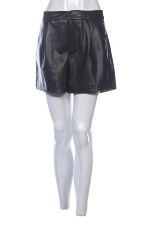 Pantaloni scurți de femei ONLY, Mărime M, Culoare Negru, Preț 128,99 Lei, #137362804
