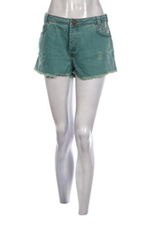 Damen Shorts Pull&Bear, Größe L, Farbe Grün, Preis 11,24 €, #137368474