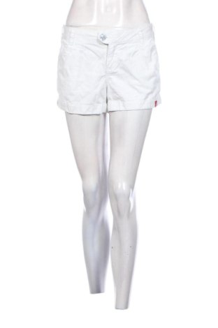 Pantaloni scurți de femei Edc By Esprit, Mărime M, Culoare Alb, Preț 52,49 Lei, #137379153