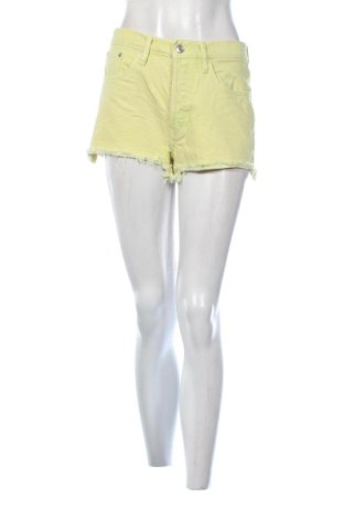 Дамски къс панталон Mango, Размер M, Цвят Жълт, Цена 13,00 €, #137381555