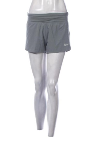 Pantaloni scurți de femei Nike, Mărime S, Culoare Gri, Preț 214,99 Lei, #136915649