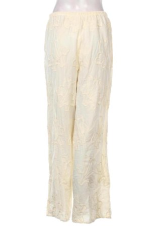 Pantaloni de femei Zara, Mărime M, Culoare Ecru, Preț 132,96 Lei, #137342587