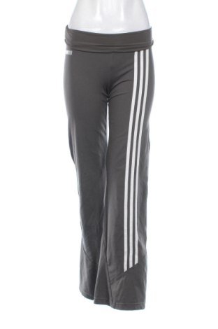 Pantaloni trening de femei Adidas, Mărime M, Culoare Verde, Preț 143,00 Lei, #137364272