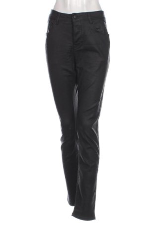 Дамски панталон Lee Cooper, Размер L, Цвят Черен, Цена 9,91 €, #137378382